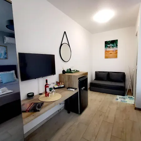 Blue Breeze بيت ضيافة