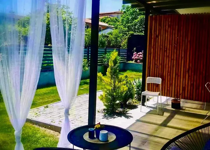 Blue Breeze Πανσιόν 3*